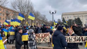 У нелюдських умовах рятує людська взаємовиручка
